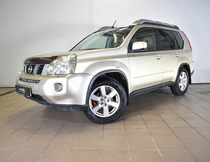 Nissan X-Trail 2.5 LE