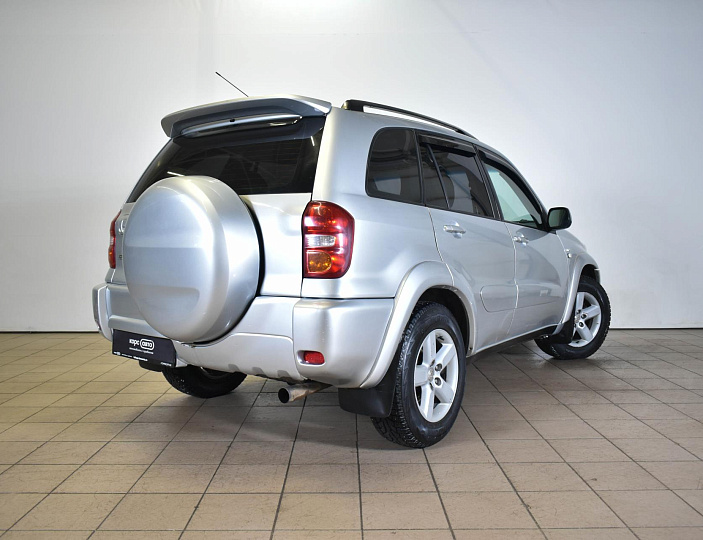 TOYOTA RAV 4